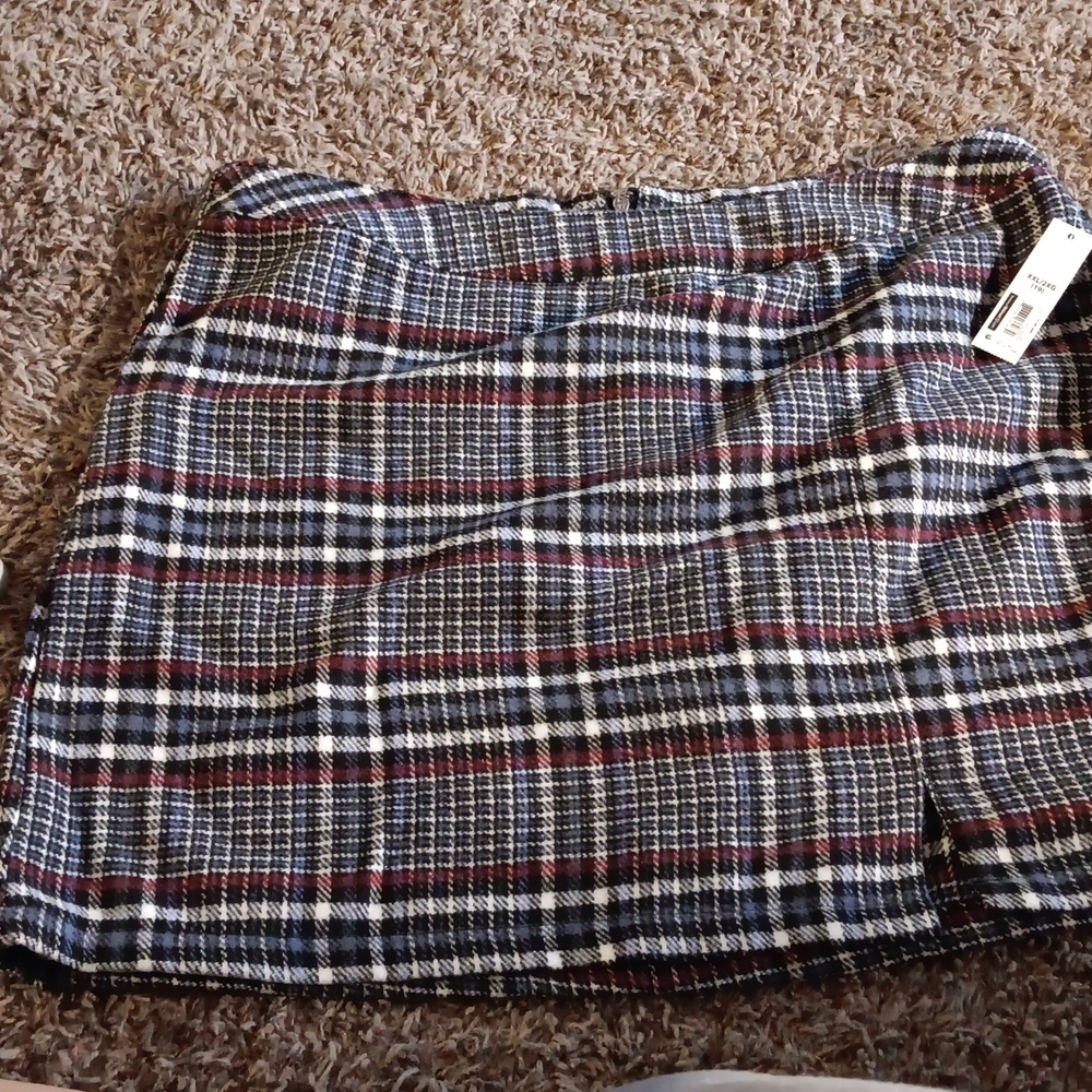 Short skirt